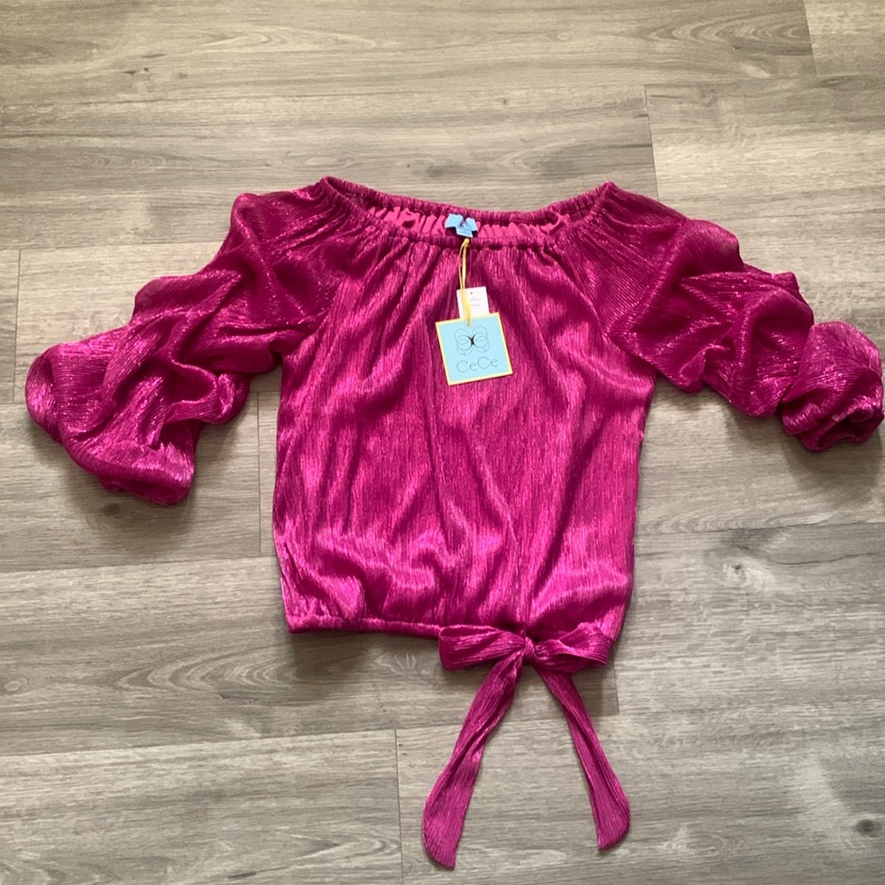 Beautiful Sparkling pink holiday blouse Size M New With Tags